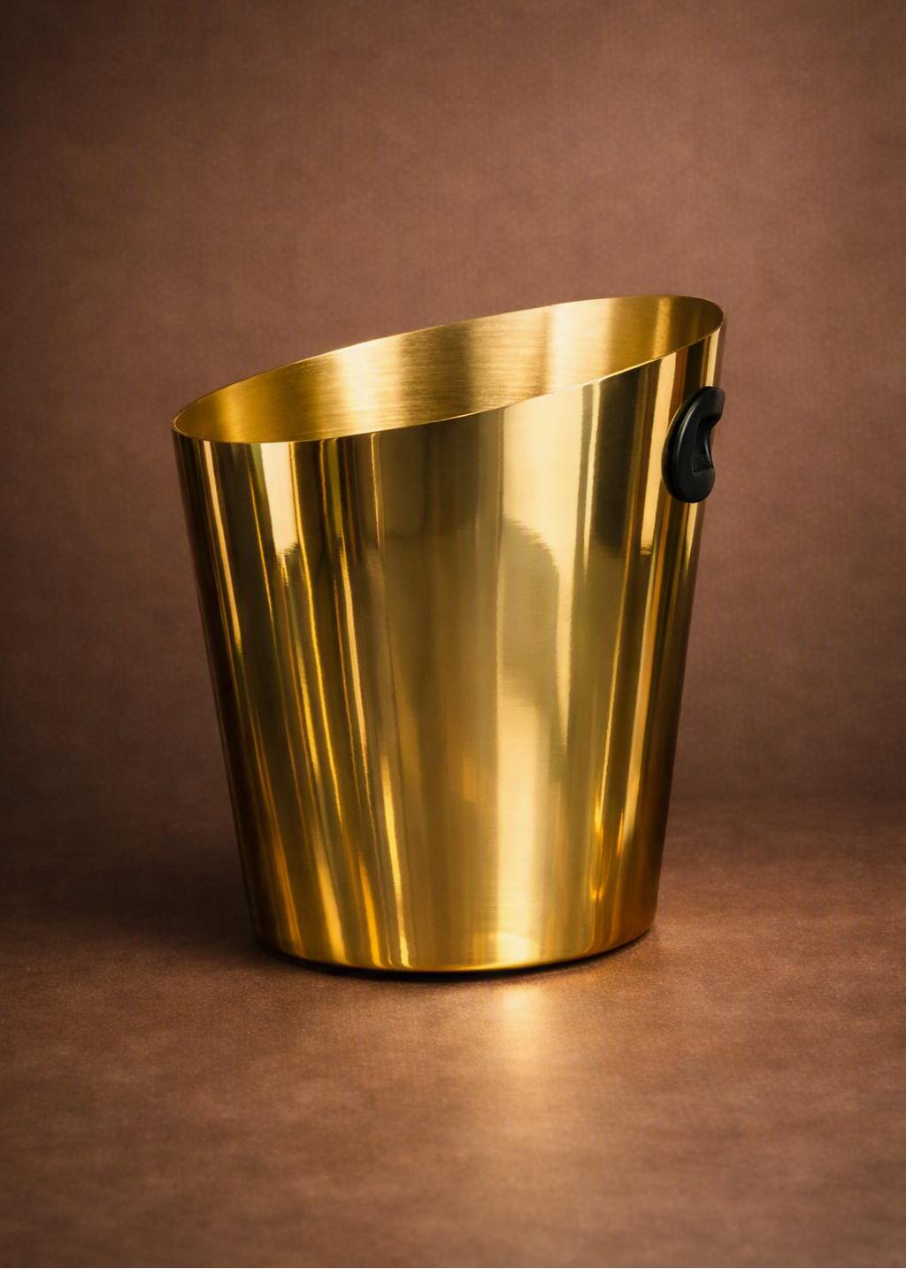 Inclined Stainless Steel Ice Bucket — Luxe Edition